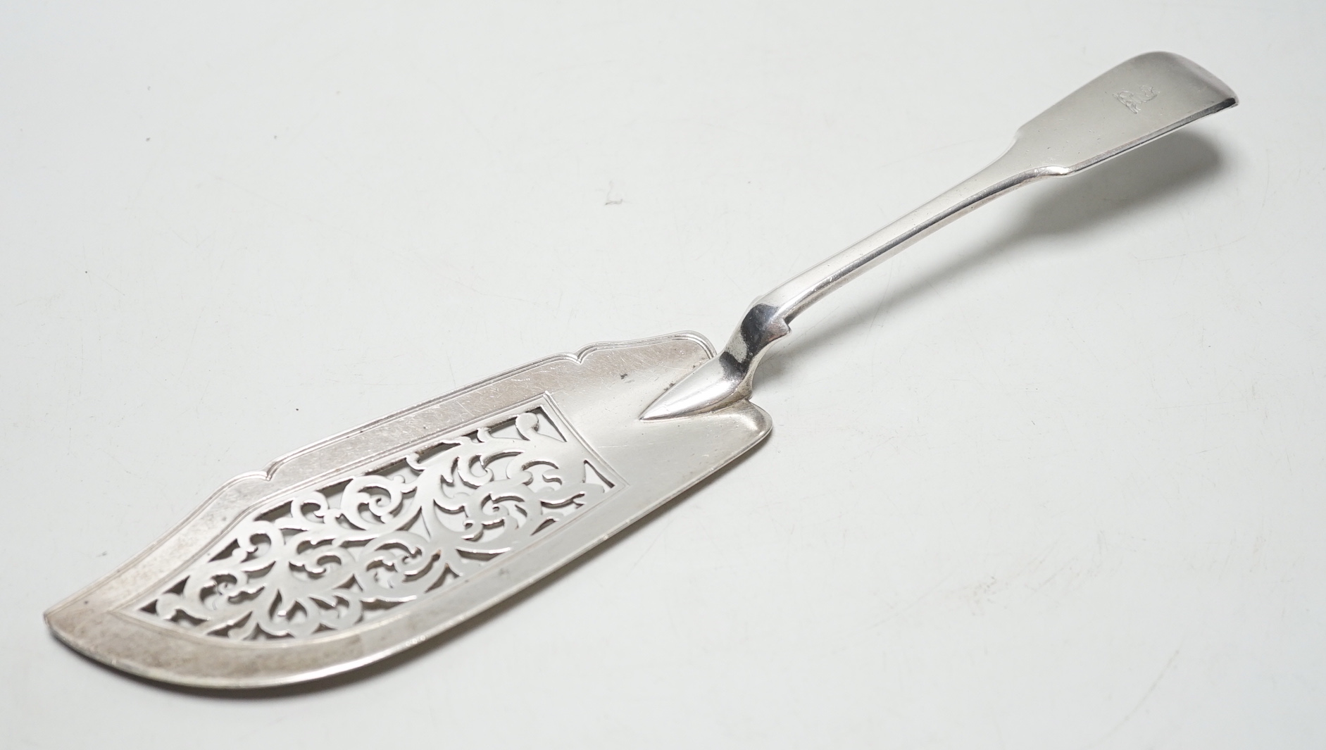 A Victorian silver fiddle pattern fish slice, George Adam, London, 1848, 31.7cm, 5.9oz.